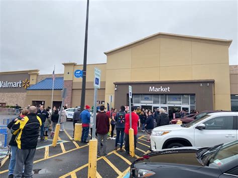 Walmart camillus ny - Walmart. Cicero, NY 13039. From $15 an hour. Full-time + 1. 20 to 40 hours per week. Monday to Friday + 5. Easily apply. `This position is responsible for assisting in the operation of a department. An individual in this position will be expected to perform additional job….